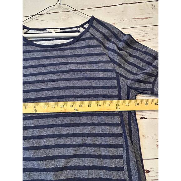 June and Delancy Striped Tee 3/4 Length Scroop Neck Navy Striped Preppy - Picture 6 of 7